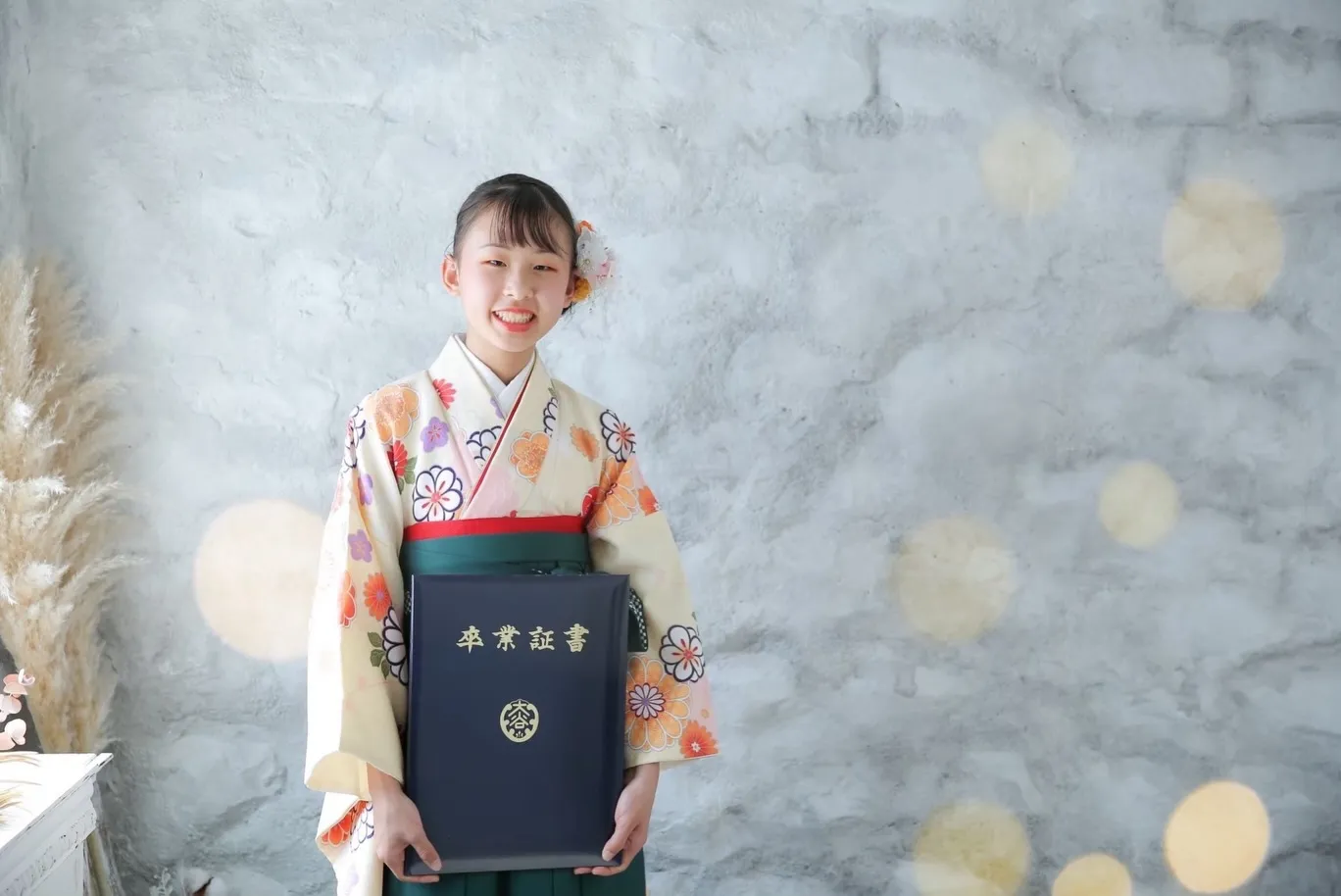 卒業という大切な節目には、ぜひ素敵な袴姿を残してください👘