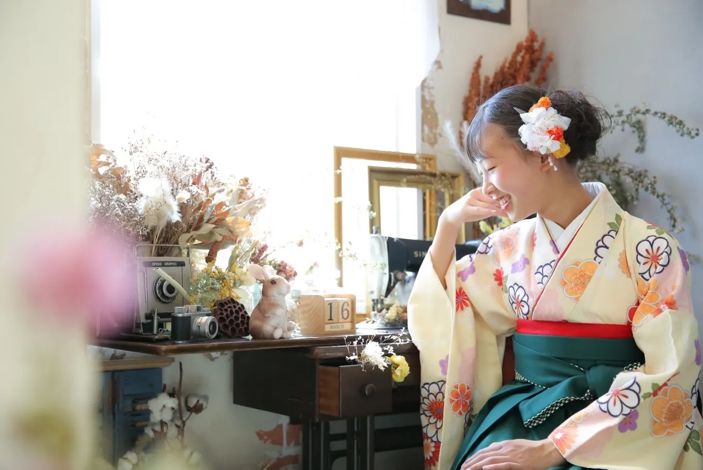 卒業という大切な節目には、ぜひ素敵な袴姿を残してください👘